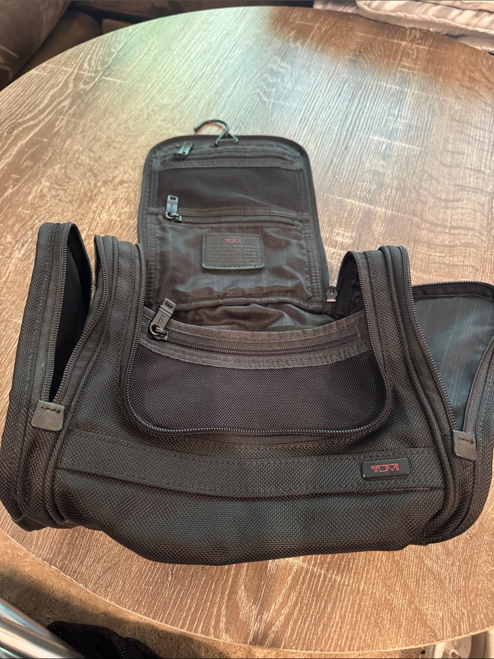 Tumi Black Men’s Hanging Travel Toiletry Kit